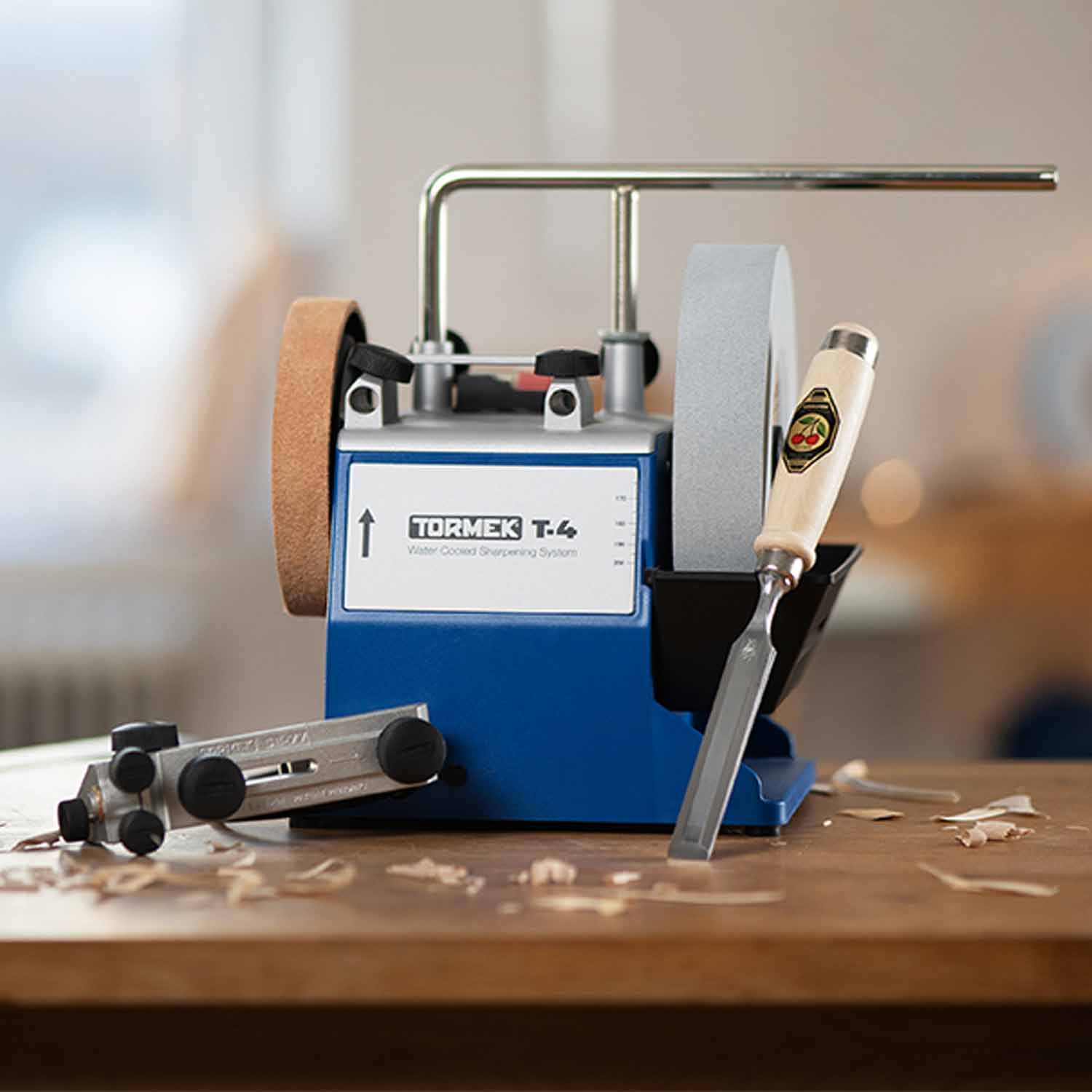 Tormek® T-4 inkl. SE-77 & Kirschen Stecheisen - Bonusaktion